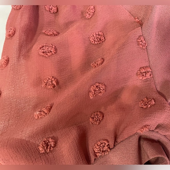 Dusty Rose lightweight sheer short puff sleeve with embroidered polka dots - Picture 7 of 8